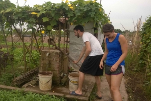 Hanoi Farm Tour and Cooking Class with Local Family