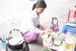Hanoi Food on Foot: Walking Tour of Hanoi Old Quarter