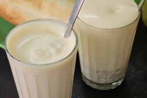 Hanoi for the sweet tooth: Desserts & Snacks walking tour