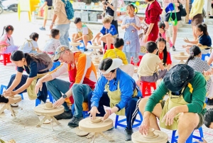 女性がご案内するバチャン村へのハノイ自転車1日ツアー