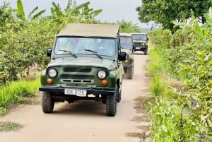 Hanoi: koko päivän jeeppikierros Bat Trangiin ja Co Loaan naisten opastuksella