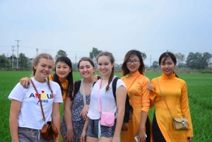 Hanoi: koko päivän jeeppikierros Bat Trangiin ja Co Loaan naisten opastuksella