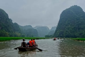 Hanoi: Full-Day Mua Cave, Hoa Lu and Tam Coc Tour