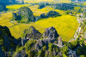 Hanoi: Full Day Tour of Hoa Lu, Tam Coc, and the Mua Cave