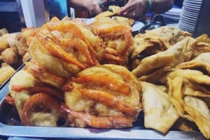 Hanoi: Wycieczka z przewodnikiem po ulicznym jedzeniu z Train Street Experience