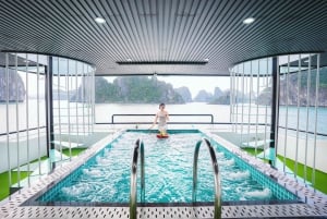 Ханой: дневной круиз Hercules 5* в бухте Халонг, «шведский стол» + джакузи