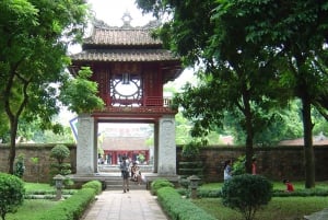 Hanoi : visite du musée de l'histoire militaire du Vietnam et de ses monuments