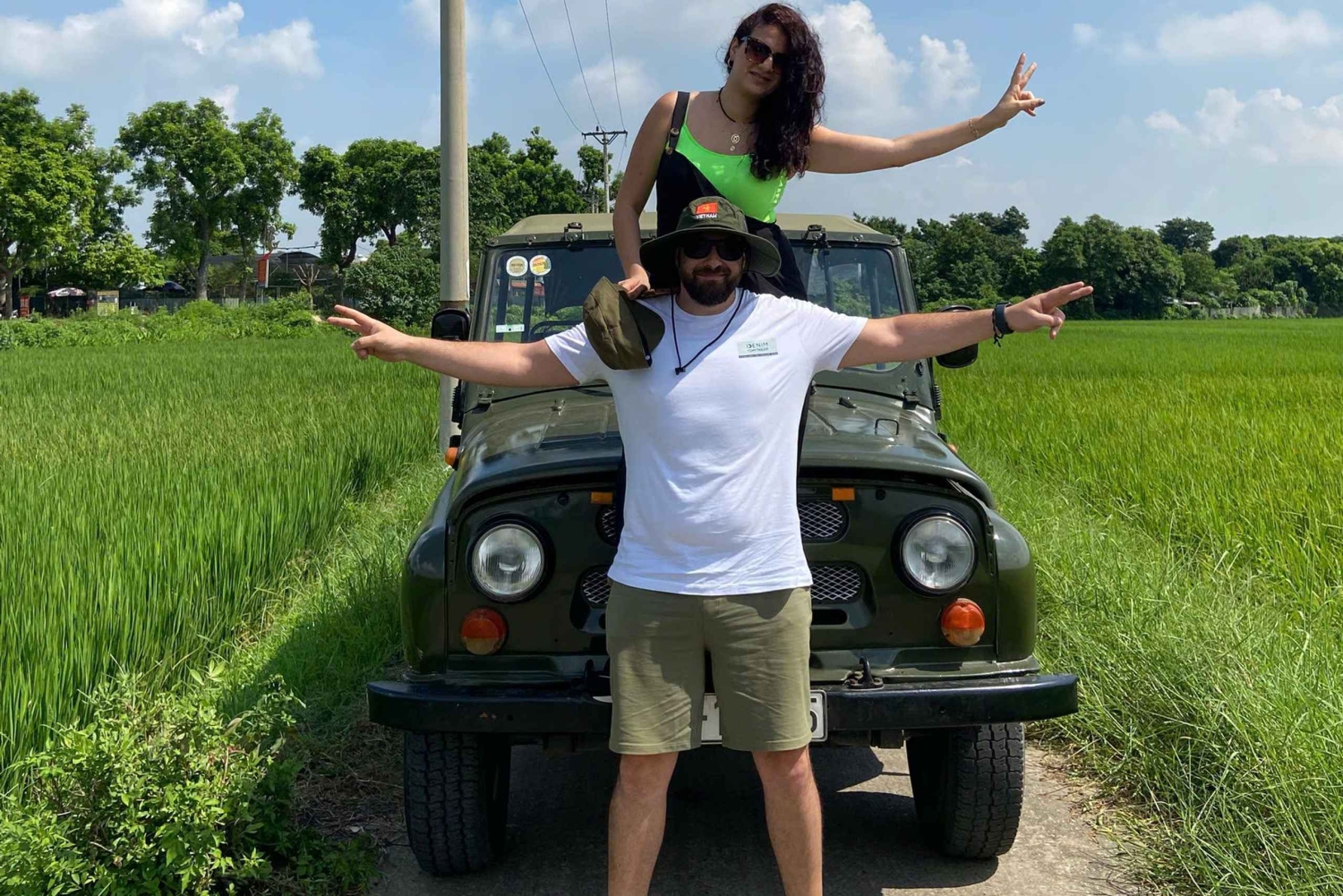 Halbtägige Jeep-Tour durch Hanoi: Geschichte, Co Loa-Zitadelle & Umgebung