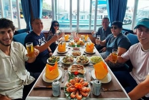 Hanoista: Halong Bay, Sung Sot ,Titop Island & Luon Cave (Luon-luola)