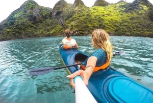 Hanoi: Halong Bay dagtrip met Titop eiland, grot & kajak