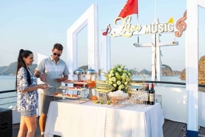 Baie d'Halong : Croisière de luxe d'une journée avec buffet, kayak, baignade