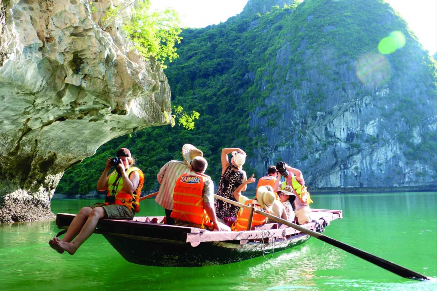 Hanoi: Cruise i Halong- og Lan Ha-bukten med limousintransport