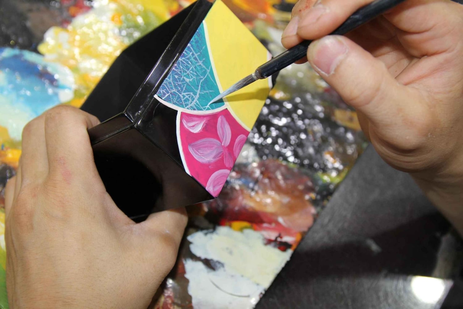 Hanoi: Handicraft and Shopping Tour with Workshops