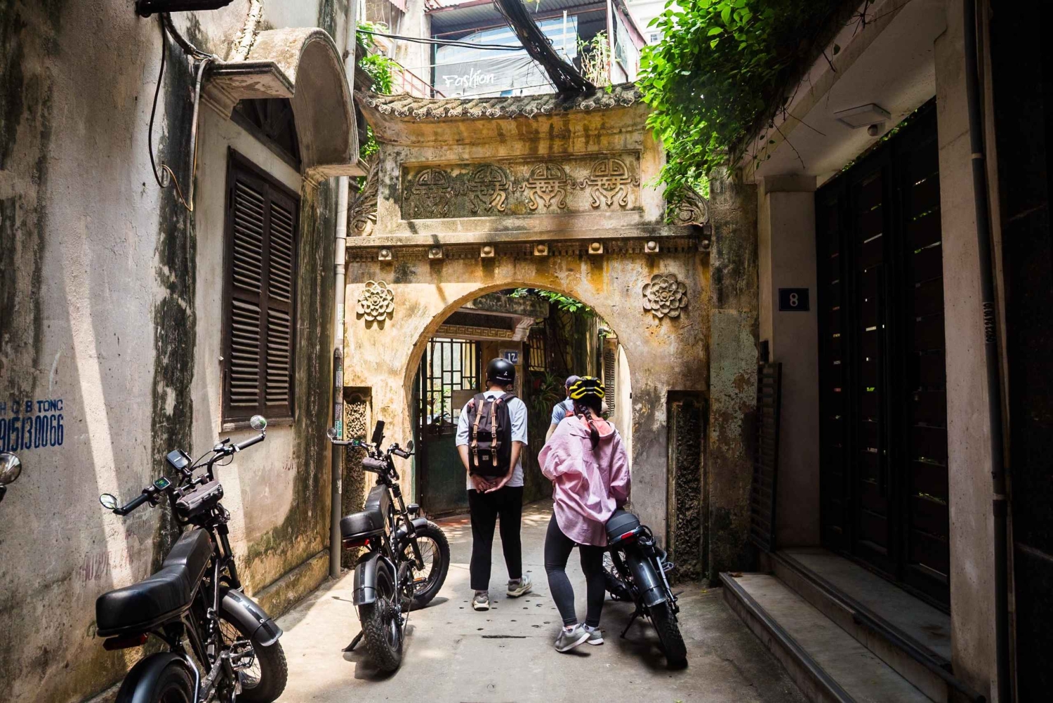 Tour di un giorno in e-bike: patrimonio e vita locale di Hanoi