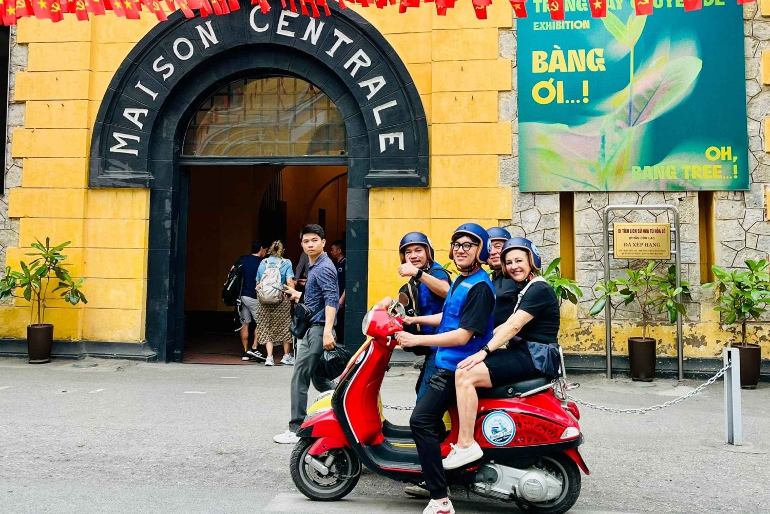 Hanoi Highlights Vespa Tour Half-day with Street Food & Fun