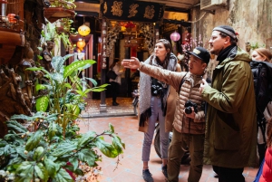 Hanoi Highlights​ ​and​ ​Hidden​ ​Gems Private Tour
