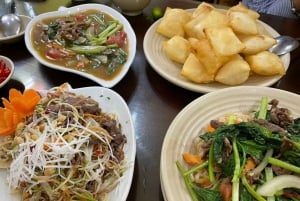 Hanoi: Historic Jeep Tour