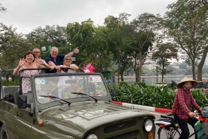 Hanoi Historic Jeep Tour: Hanoi: Kulttuurin, nähtävyyksien ja hauskanpidon maku