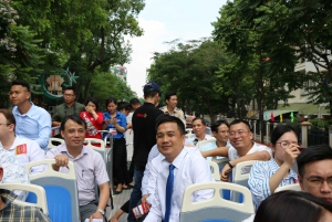 Hanoi: Hop-on Hop-off Bus Tour with Live Commentary