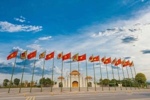 Hanoi: Świątynia Królów Hung lub Wioska Kadzideł i Wioska Kapeluszy