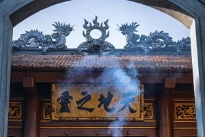 Hanoi: Świątynia Królów Hung lub Wioska Kadzideł i Wioska Kapeluszy