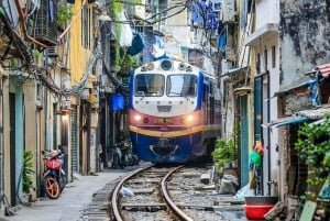 Hanoi: käsityöläisten kierros suitsukkeiden, hattujen valmistuksen tai keramiikan parissa