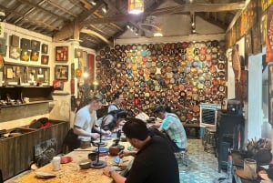 Hanoi: Røkelseslandsby, koniske hatter og Van Phuc Silk Tour