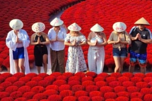 Hanoi: Incense Village, Hat, and Lacquer Artisanal Tour
