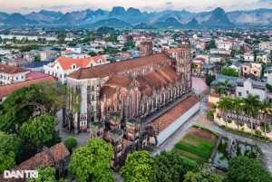 Hanoi Incense Village & Rice Cracker & Trang An Complex Tour