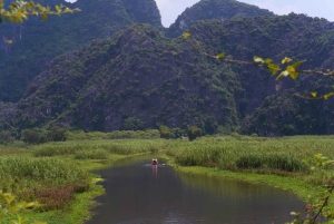 Hanoi Incense Village & Rice Cracker & Trang An Complex Tour
