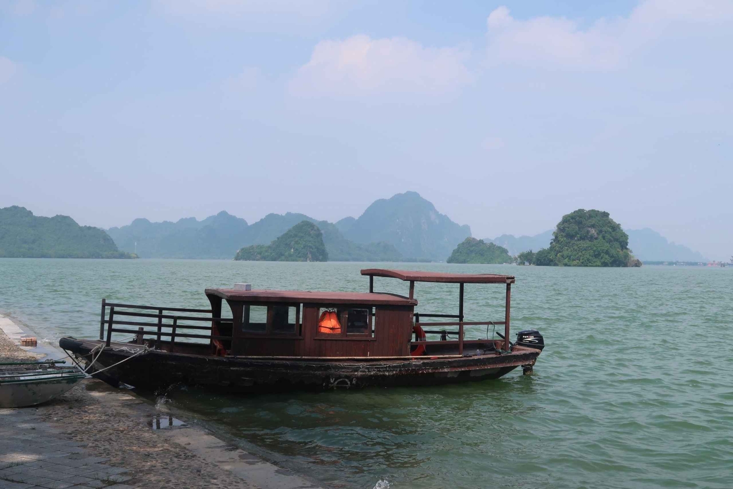 Hanoi Keo Pagoda eller Tam Chuc Den största pagoden i världen