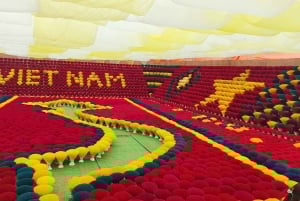 Hanoi: Lacquerware & Votive Paper Villages Or Incense & Hat