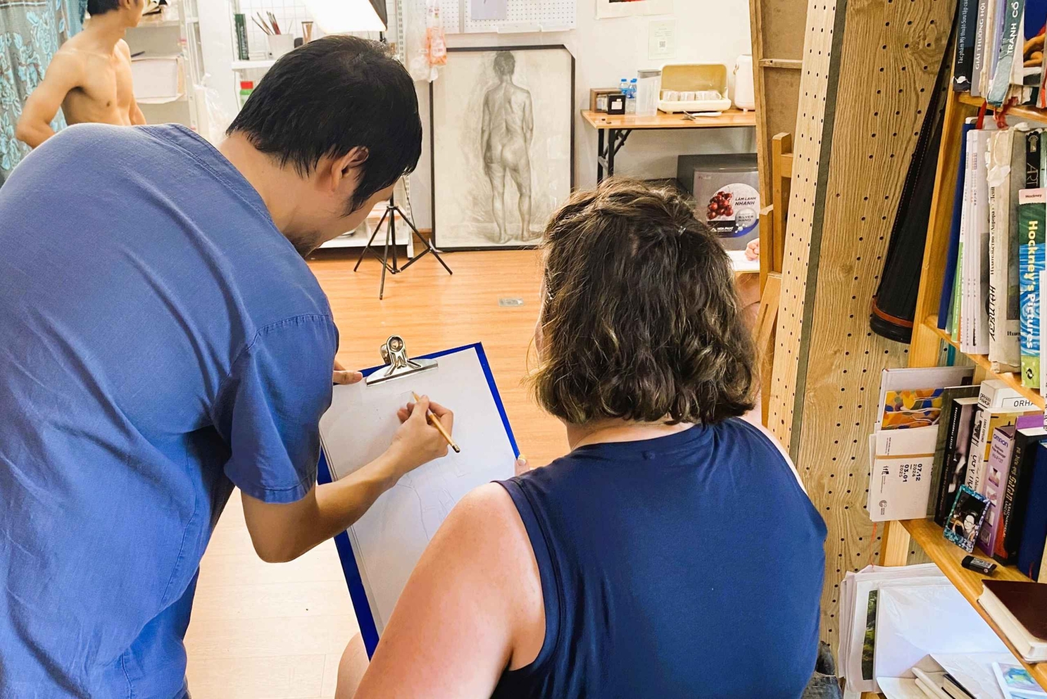 Hanoi: Life Drawing Class with Art Tutor Hanoi