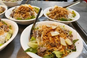 Hanói: Tour gastronômico de rua guiado com experiência na rua do trem