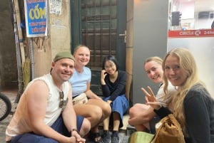 Hanoi: Guidad Street Food Tour med Train Street Experience