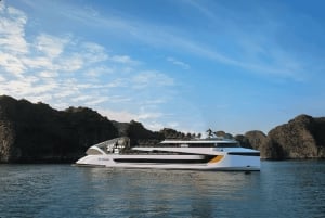 Hanoi: luxe dagtour met het jacht Sea Lion in Halong Bay