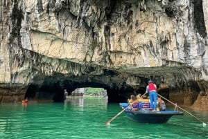 Hanoi: luxe dagtour met het jacht Sea Lion in Halong Bay