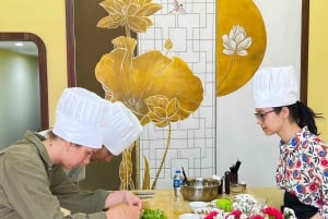 Cocina Maya de Hanoi: Clase de Cocina Tradicional y Visita al Mercado