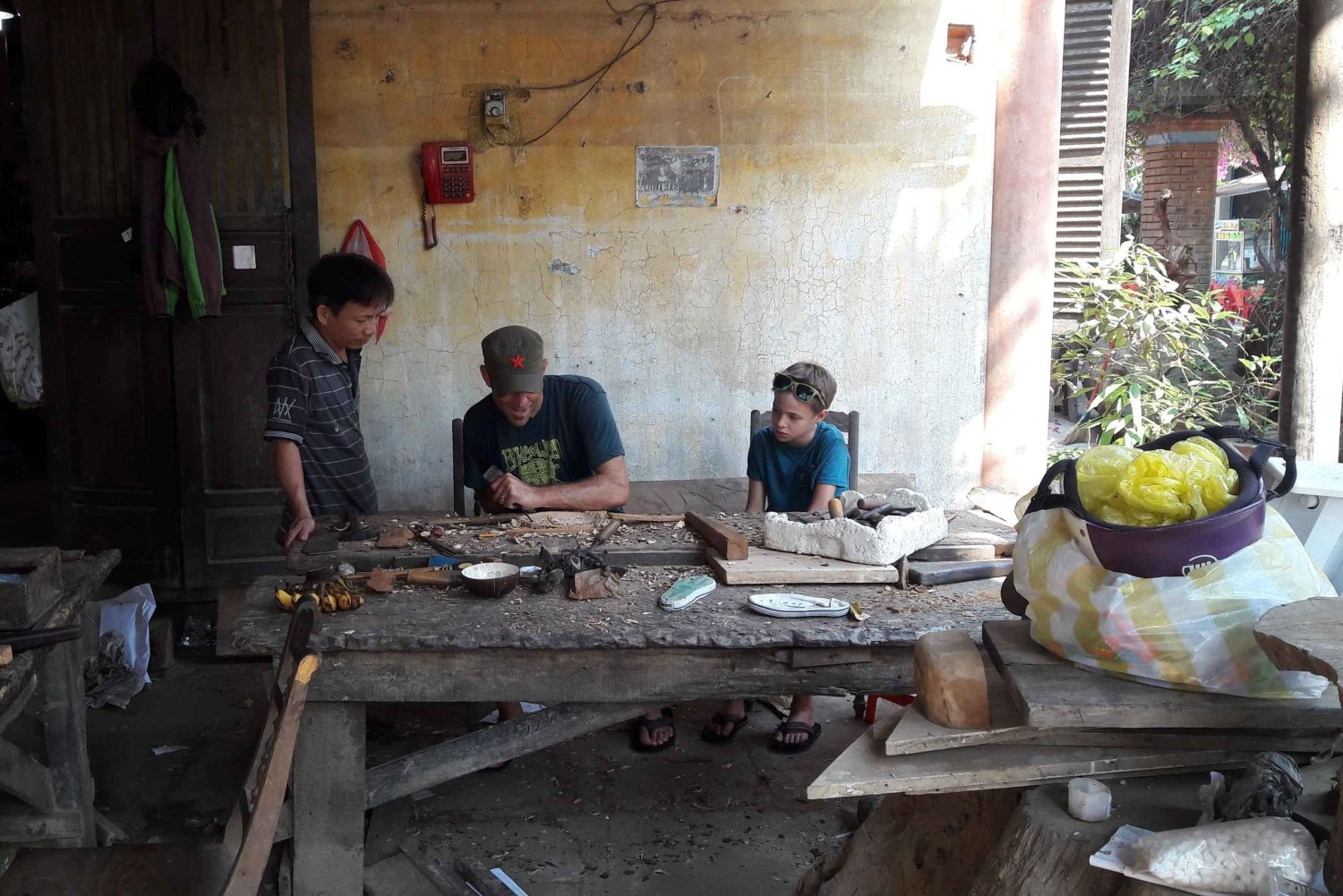 Hanoi: Moc Thon Woodtales - Wood Carving in a Hidden Villa