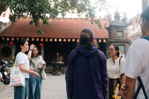 Hanoi: Night Tour with 3D Mapping Show & Flag Ceremony