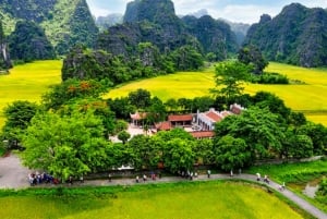 Hanoi/Ninh Binh: 1-Day Tam Coc/Trang An, Hoa Lu & Mua Caves