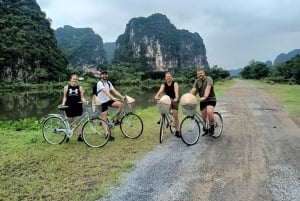 Hanoi/Ninh Binh: 1-Day Tam Coc/Trang An, Hoa Lu & Mua Caves