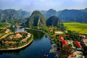 Hanoi/Ninh Binh: 1-Day Tam Coc/Trang An, Hoa Lu & Mua Caves
