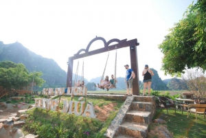 Hanoi : Ninh Binh 1 day trip to Hoa Lu, Trang An & Mua Cave