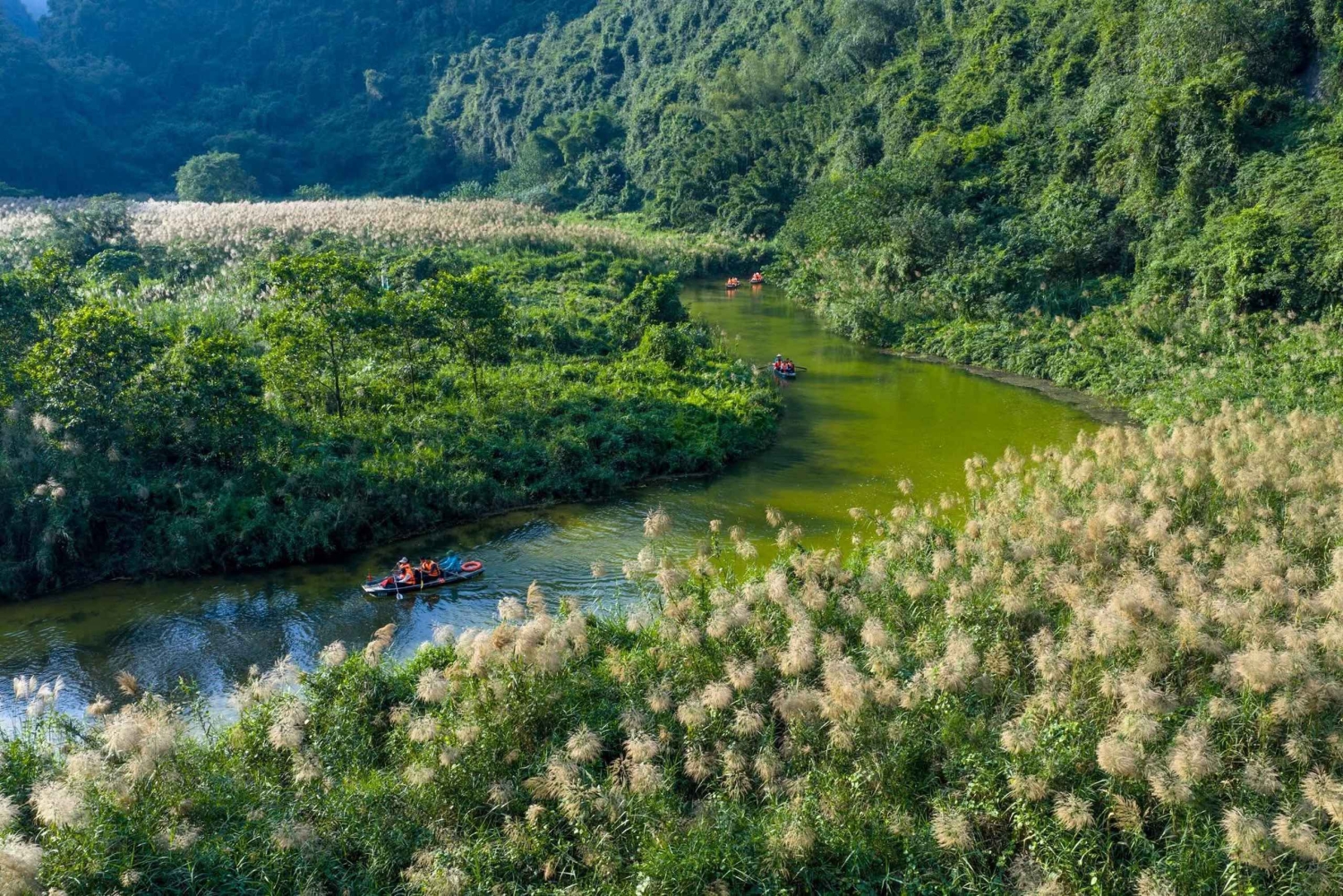 Hanoi: Ninh Binh Am Tien-grottan eller Trang An, Mua-grottan och Hoa Lu