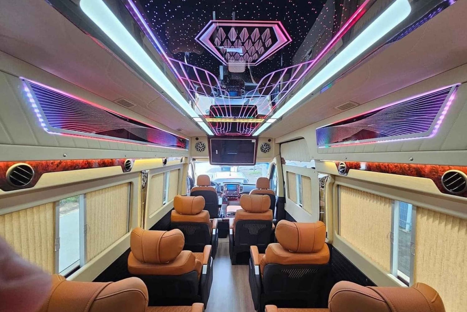 Hanoi - Ninh Binh: Codzienny autobus limuzynowy