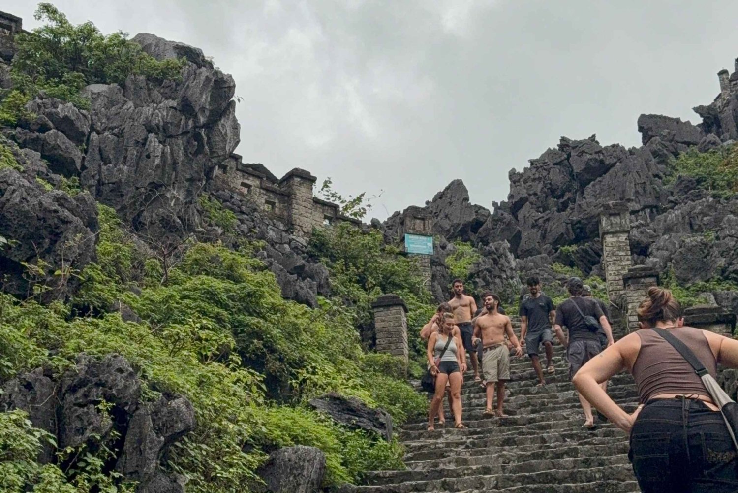 Hanoi: Ninh Binh Hoa Lu, Trang An Boat Ride, Mua Cave Tour