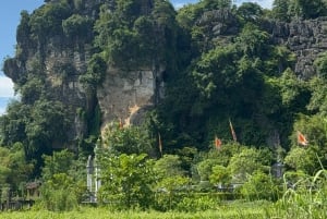 Hanoi: Ninh Binh Hoa Lu, Trang An Boat Ride, Mua Cave Tour