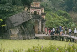 Hanói: passeio em grupo pequeno por Ninh Binh com passeio de barco e almoço
