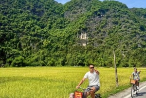 Hanoi: Ninh Binh Small Group Tour with Boat Ride & Lunch